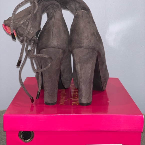 Catherine Malandrino Paidyn Grey Sock Booties Sz 6 - Picture 5 of 9